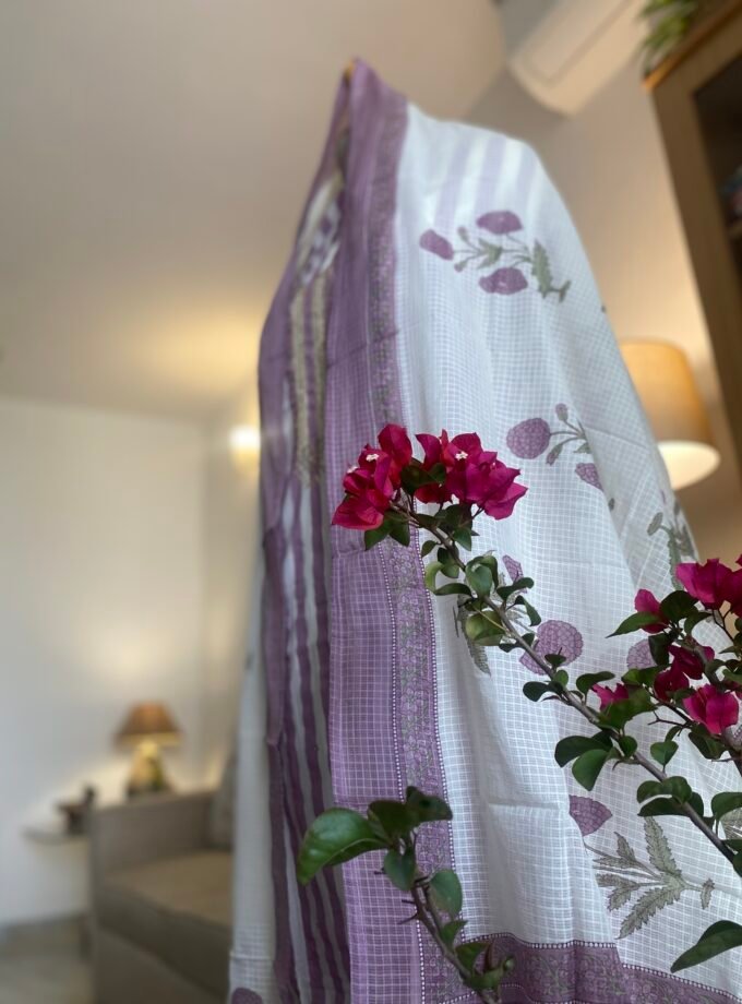 Sooti | کپاس | सूती : Pure Cotton Salwar Kameez by Ikhtirah (Lavender)