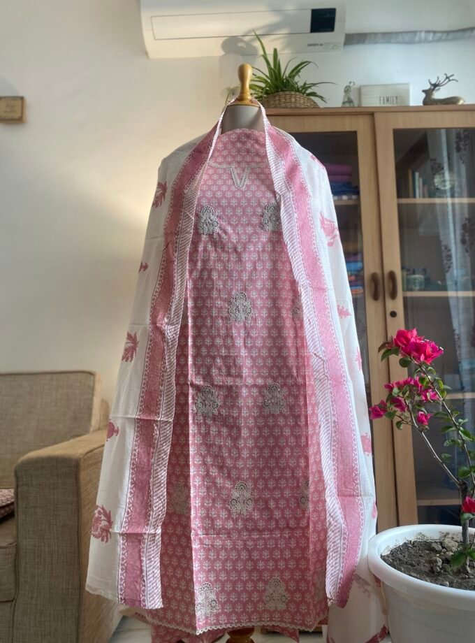 Sooti | کپاس | सूती : Pure Cotton Salwar Kameez by Ikhtirah (Pink)