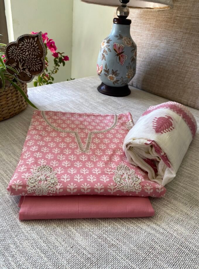 Sooti | کپاس | सूती : Pure Cotton Salwar Kameez by Ikhtirah (Pink)