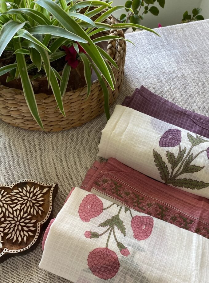 Sooti | کپاس | सूती : Pure Cotton Salwar Kameez by Ikhtirah (Lavender)