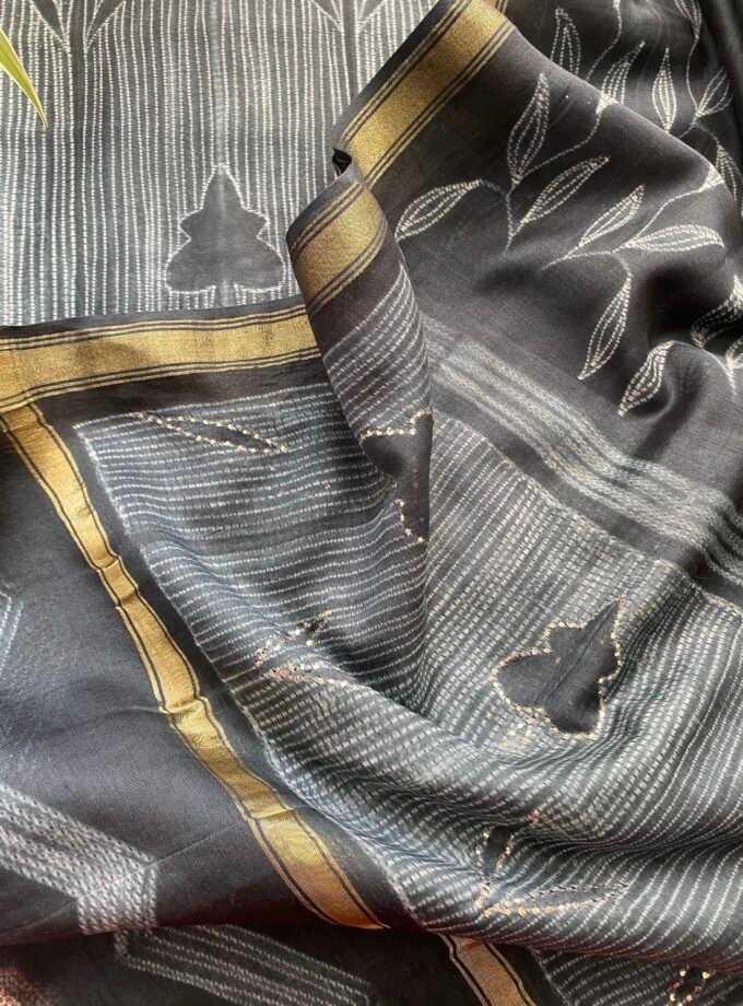 Nakshatra | حرفي | नक्षत्र : Mukaish worked Shibori on Maheshwari Silk Salwars