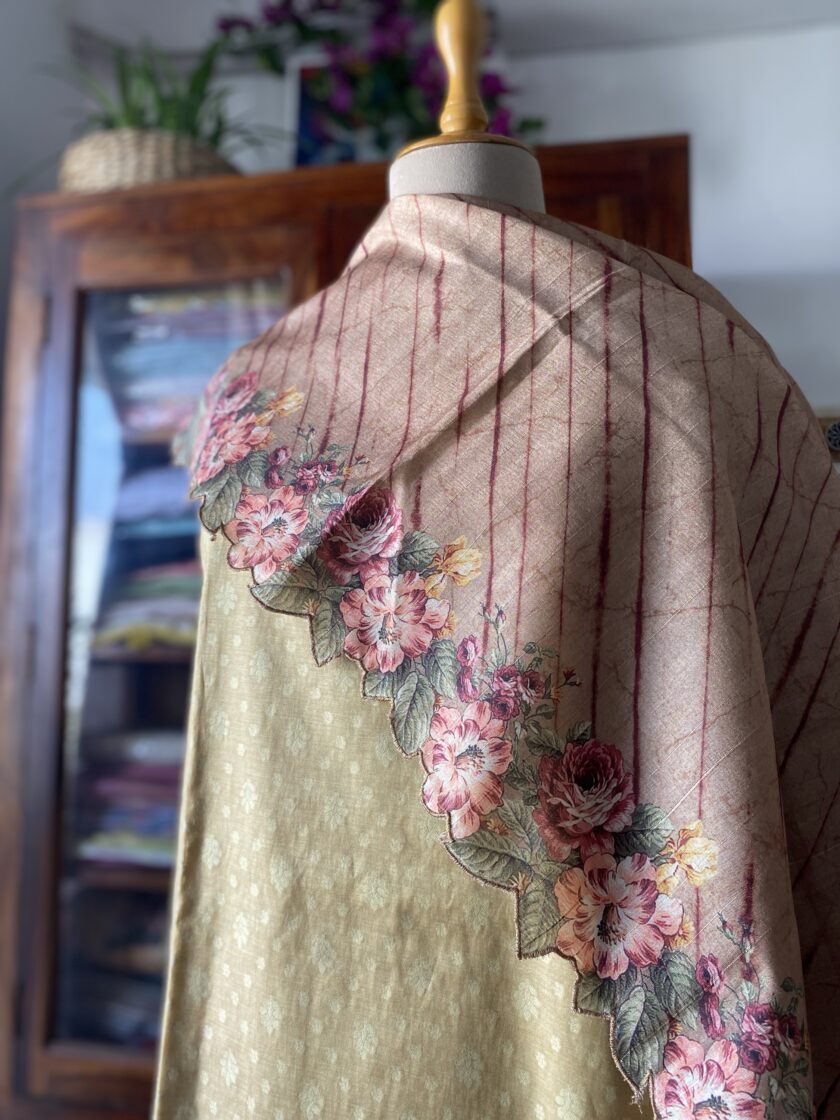 Khanak  | خناق | खनक  : Pure Cotton with Semi Tusser Dupatta Salwars by Ikhtirah - Image 2