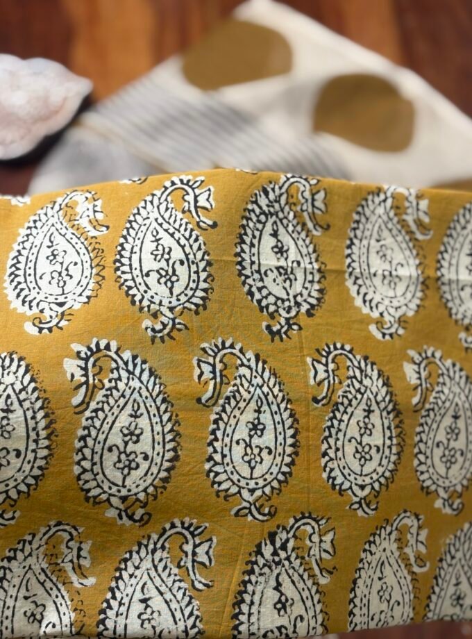 Kalaa : Natural Dye HandBlock Pure Cotton - Pure Linen Kurta Dupatta by Ikhtirah