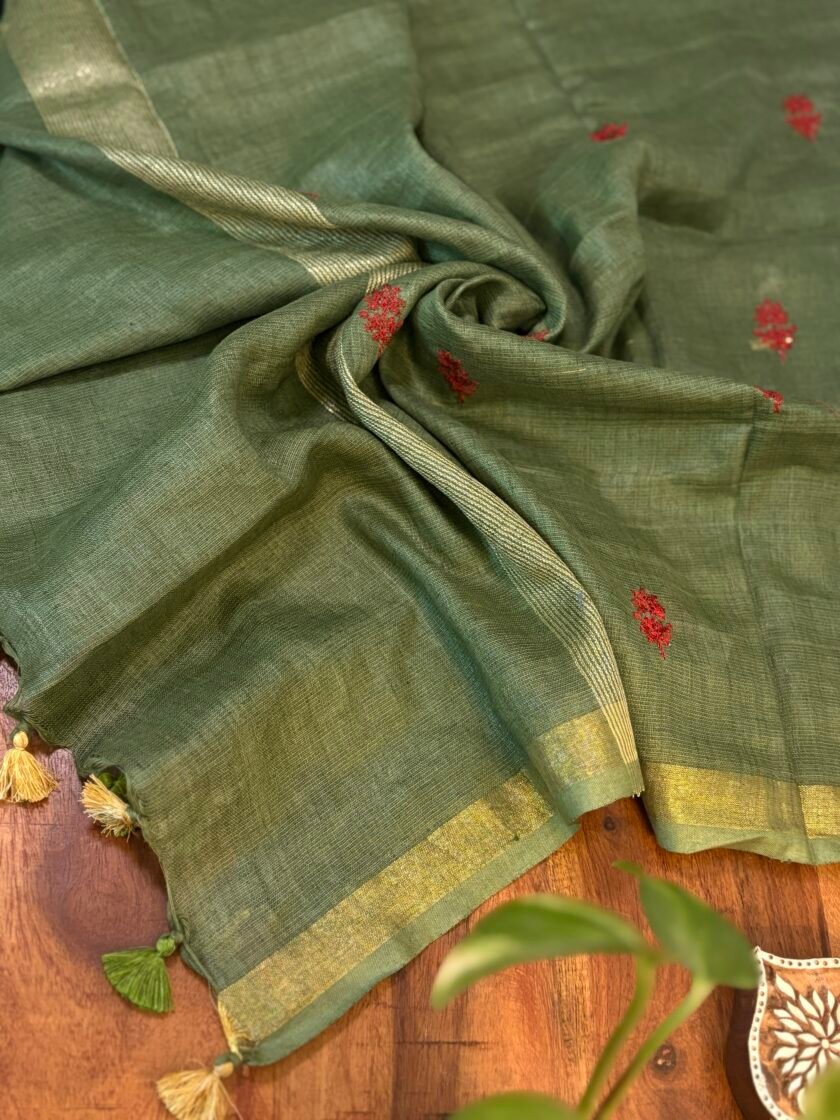 Kalaa : Pure Cotton Woven Ikkat Kurti - Embroidered Linen Dupatta by Ikhtirah (Red-Green) - Image 2