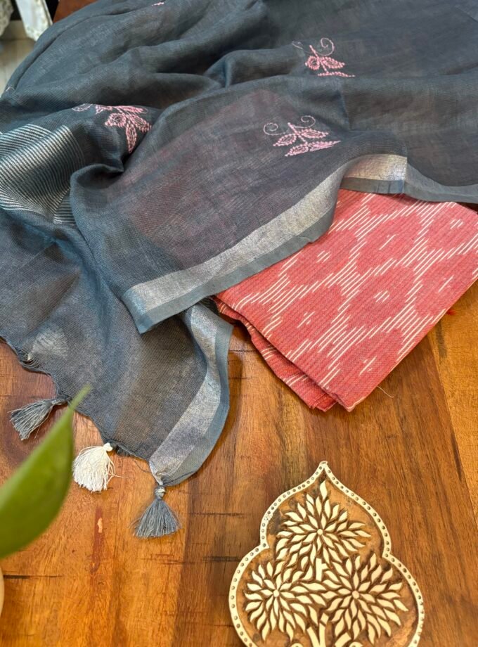 Kalaa : Pure Cotton Woven Ikkat Kurti - Embroidered Linen Dupatta by Ikhtirah (Pink-Grey)