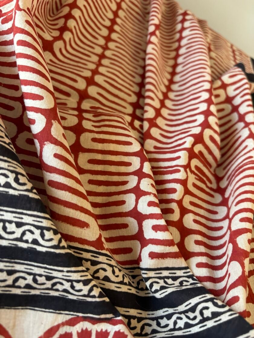 Kalaa : Handblock Cotton Mul Duppatta - Handblock Pure Cotton  Kurta by Ikhtirah - Image 7
