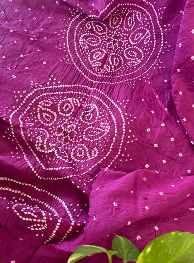Kalaa : Authentic Handcrafted Pen Kalamkari Dupatta paired with Bareek Bandhej Kurta Fabric by Ikhtirah