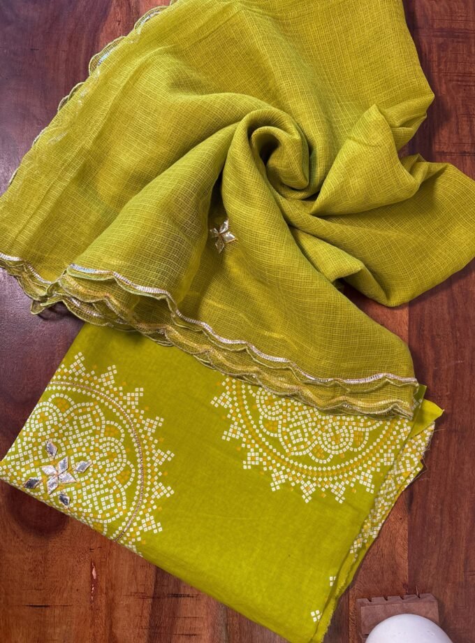 Hand gota worked bandhni printed kurta and Kota dupatta by Ikhtirah (Green)