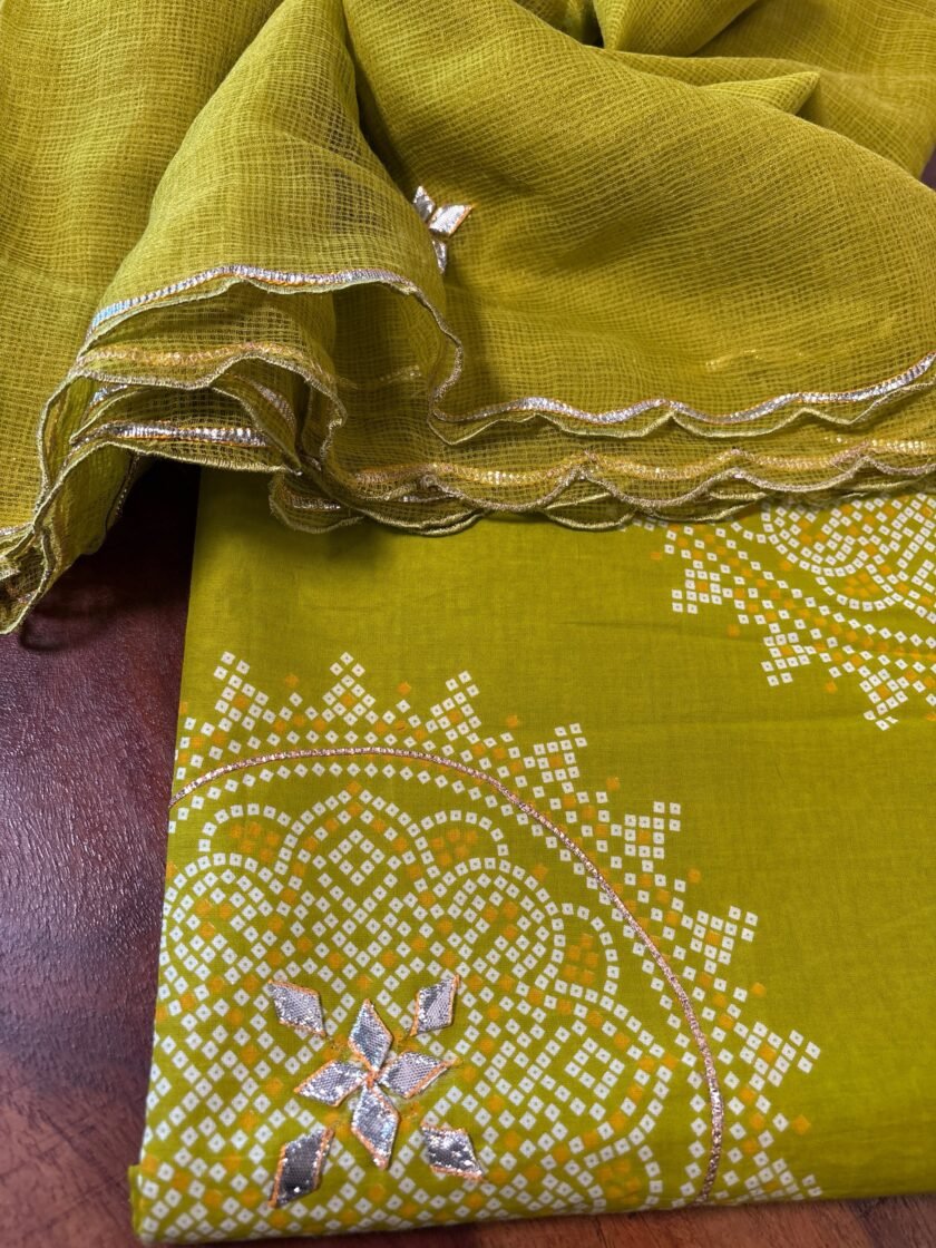 Hand gota worked bandhni printed kurta and Kota dupatta by Ikhtirah (Green) - Image 2