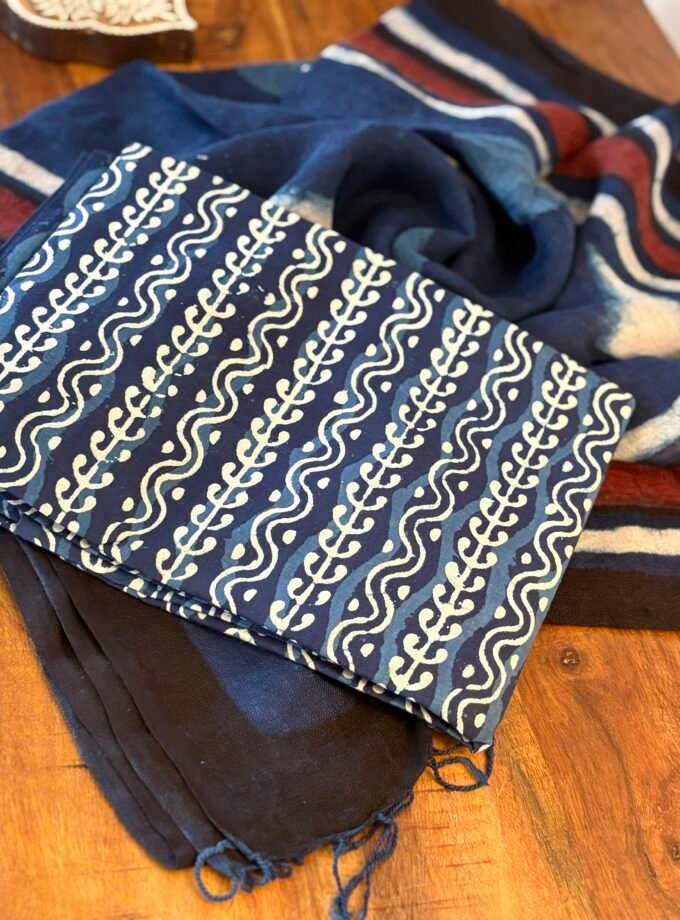 Kalaa : Natural Dye HandBlock Pure Cotton - Pure Linen Kurta Dupatta by Ikhtirah