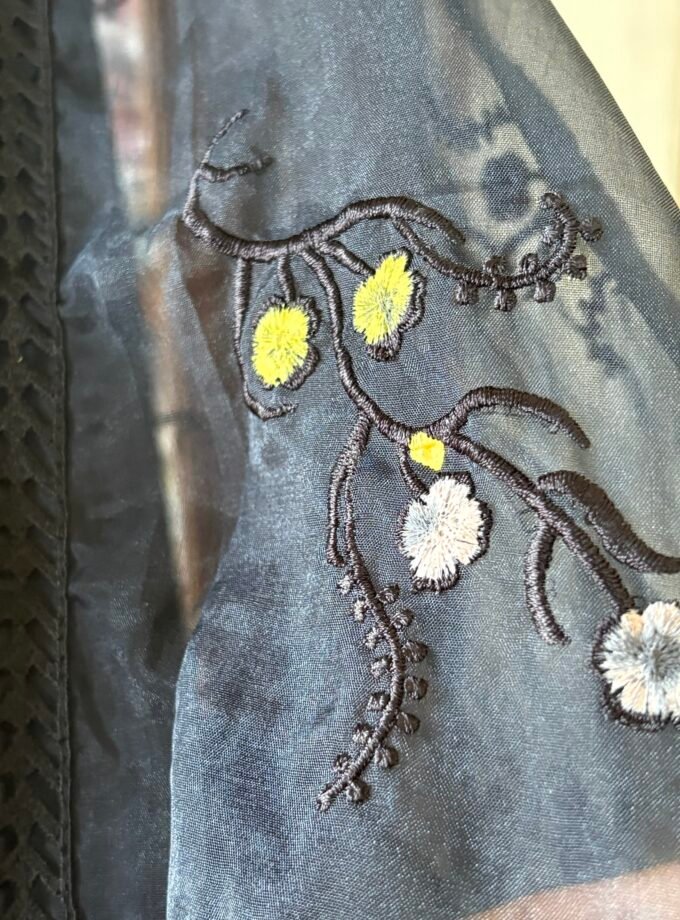 Linen by Linen Salwars with embroidered 3D flowers by Ikhtirah