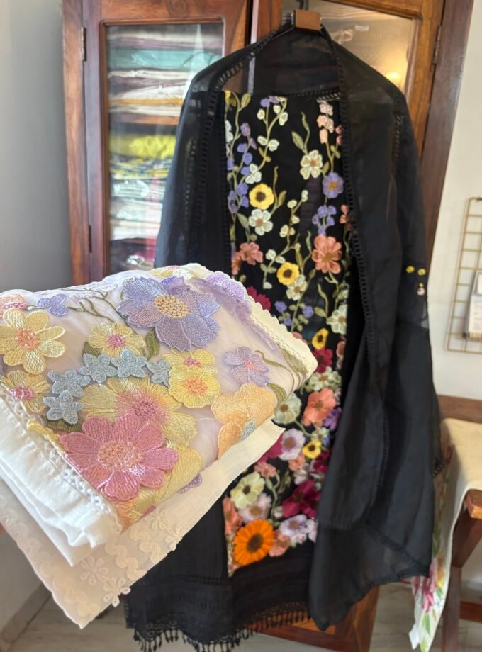 Linen by Linen Salwars with embroidered 3D flowers by Ikhtirah