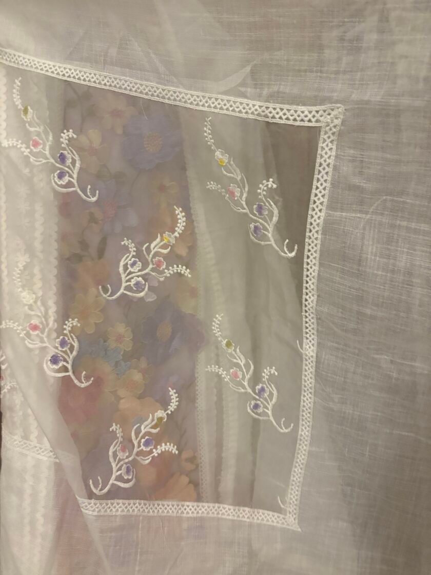 Linen by Linen Salwars with embroidered 3D flowers by Ikhtirah - Image 8