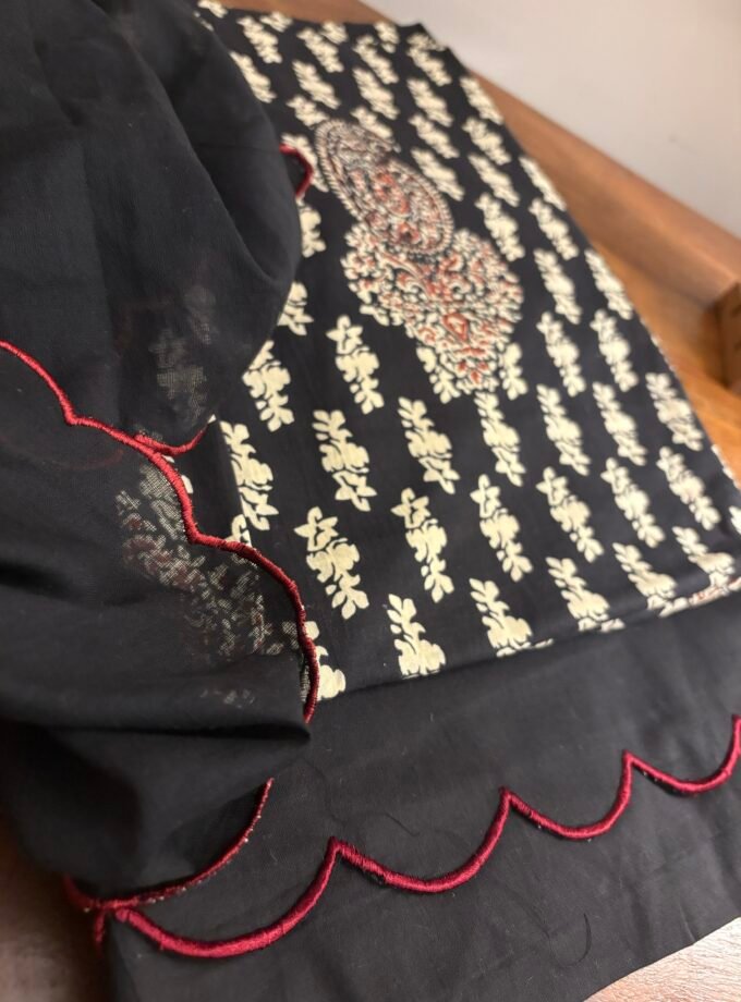 Pure Cotton Scalloped Dupatta, Kurta and scalloped lower Set by Ikhtirah