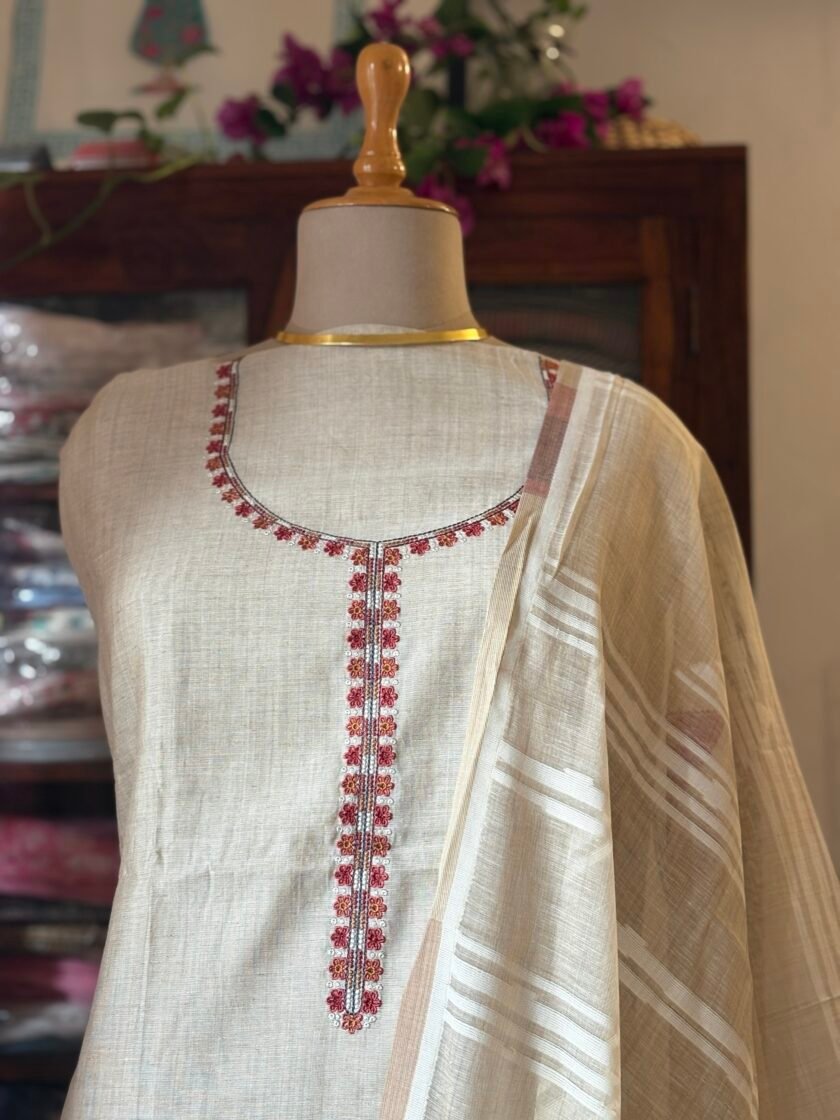 Embroidered Chanderi Cotton Jaamdani Salwar Set by Ikhtirah - Image 3