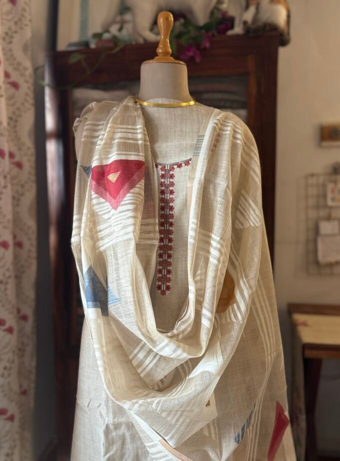 Embroidered Chanderi Cotton Jaamdani Salwar Set by Ikhtirah