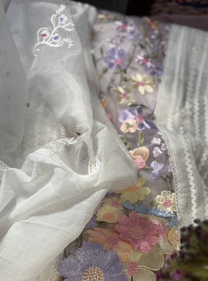 Linen by Linen Salwars with embroidered 3D flowers by Ikhtirah