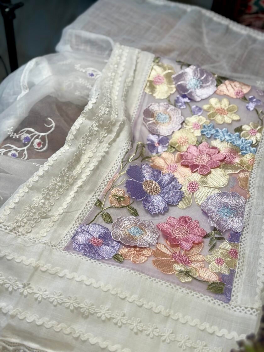 Linen by Linen Salwars with embroidered 3D flowers by Ikhtirah - Image 5