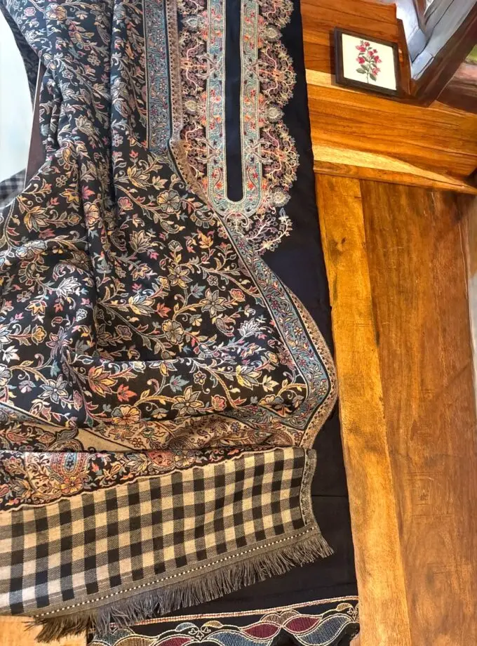 Woollen Woven Salwars with Reversible Shawl by Ikhtirah (Black)