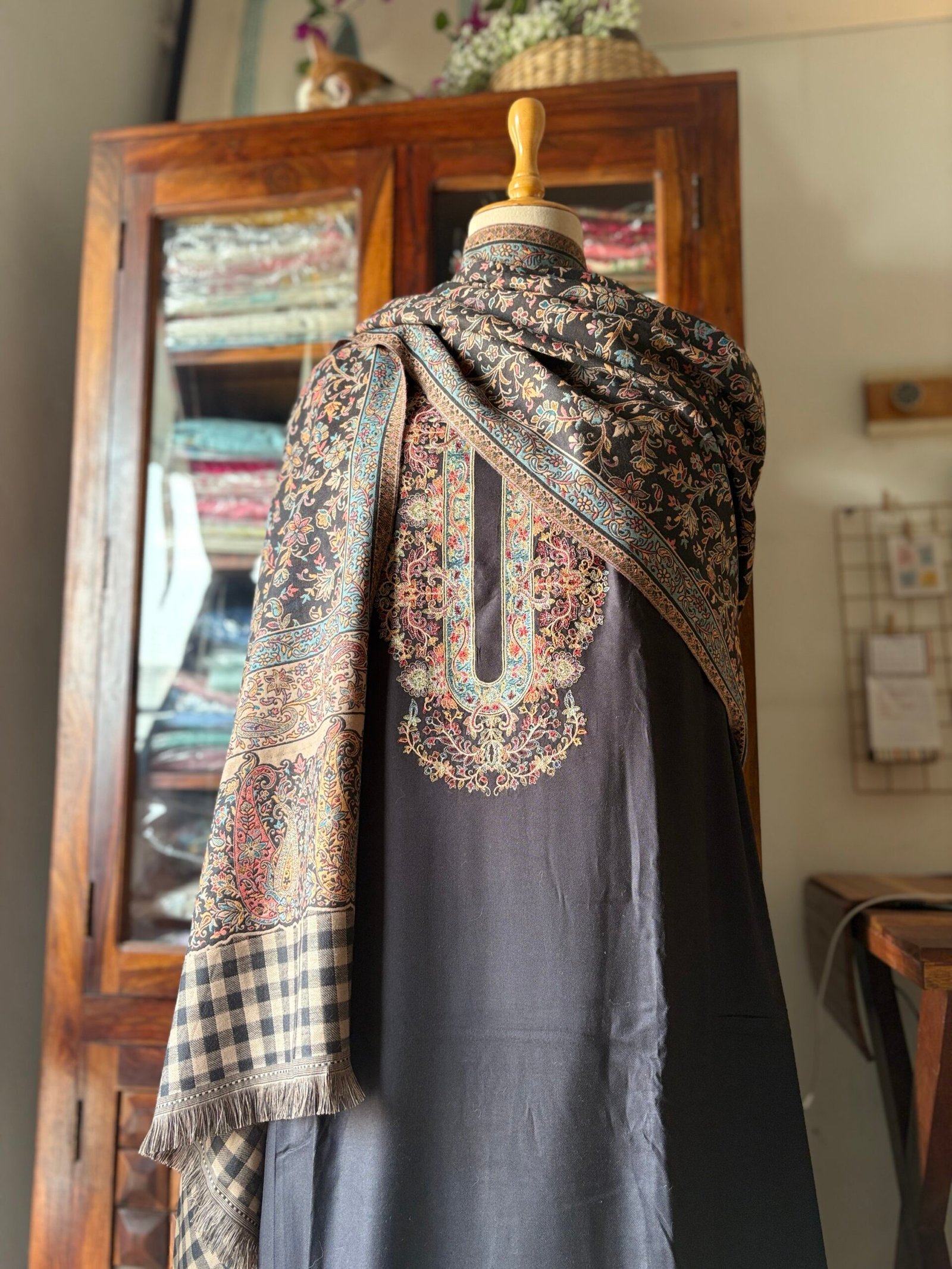 Woollen Woven Salwars with Reversible Shawl by Ikhtirah (Black) - Image 2