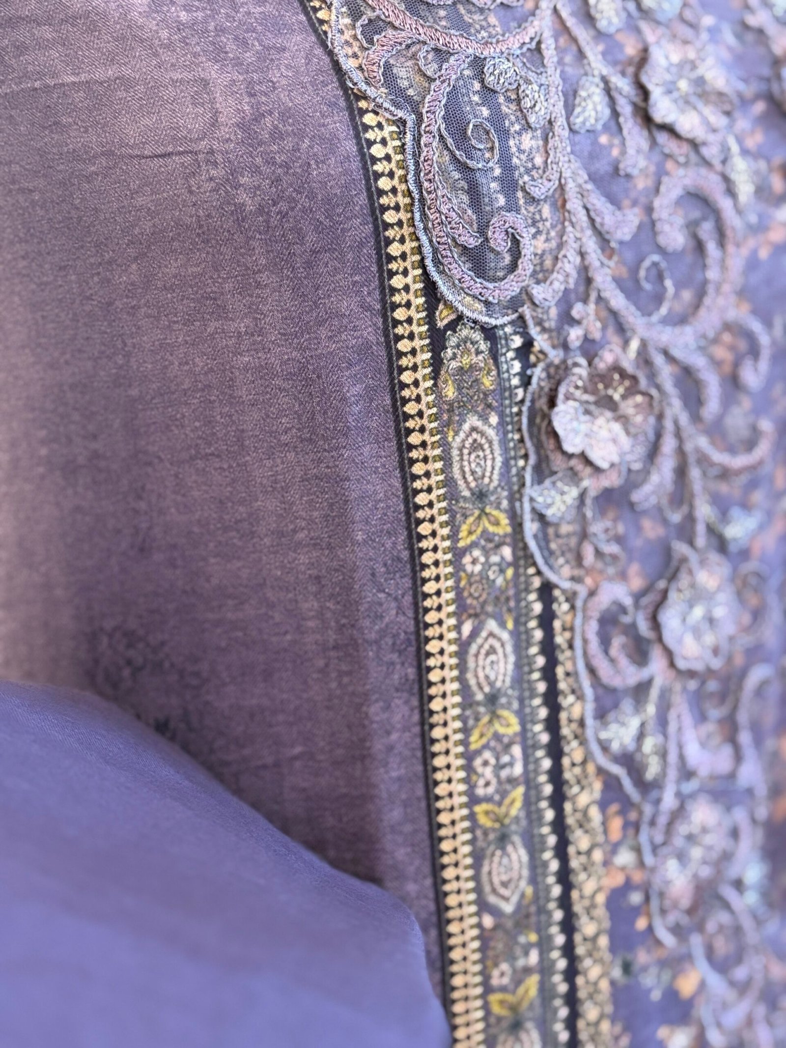 Unstitched Lace Embroidered Digitally printed Viscose Fine Pashmina Salwar by Ikhtirah (Lavender) - Image 5