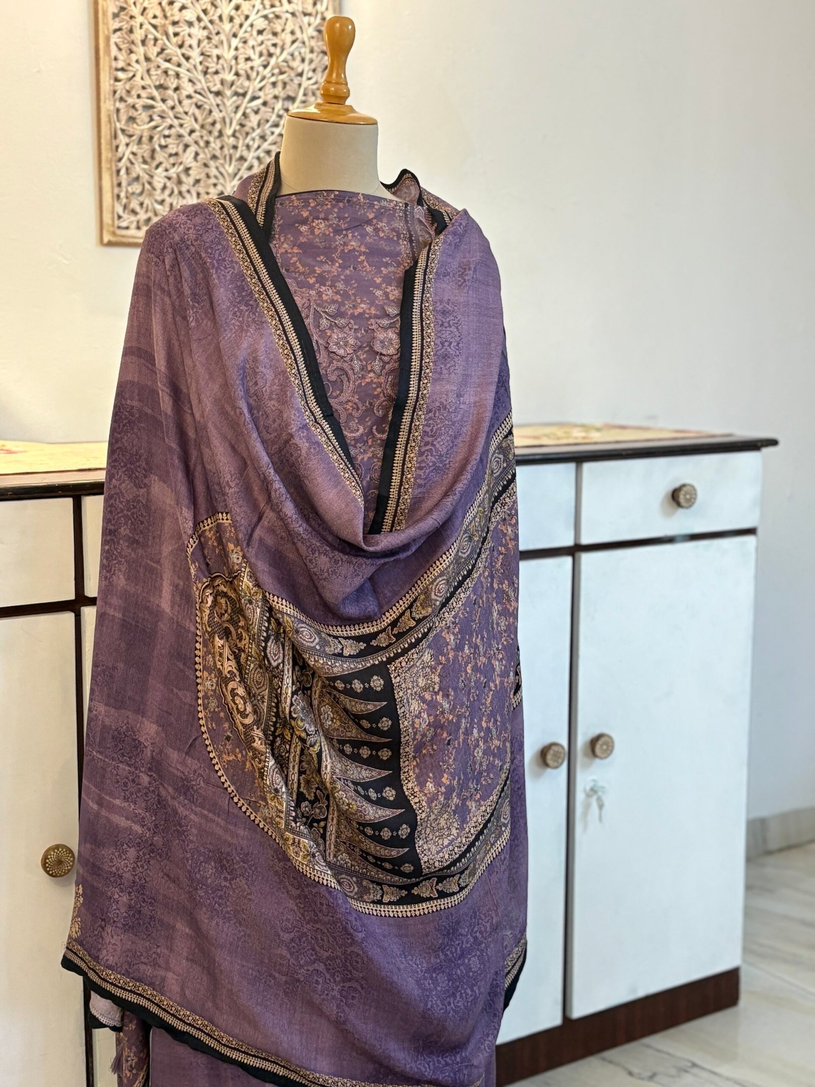 Unstitched Lace Embroidered Digitally printed Viscose Fine Pashmina Salwar by Ikhtirah (Lavender) - Image 4