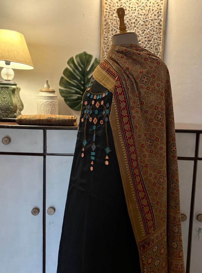 Hand Embroidered with real mirrors and Handblocked Cotton Salwars by Ikhtirah