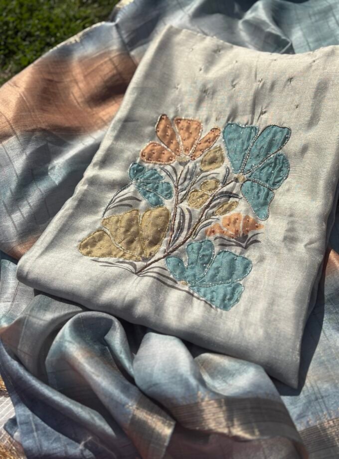 Shimmer Jamdaani Silk Salwar with Handwork by Ikhtirah