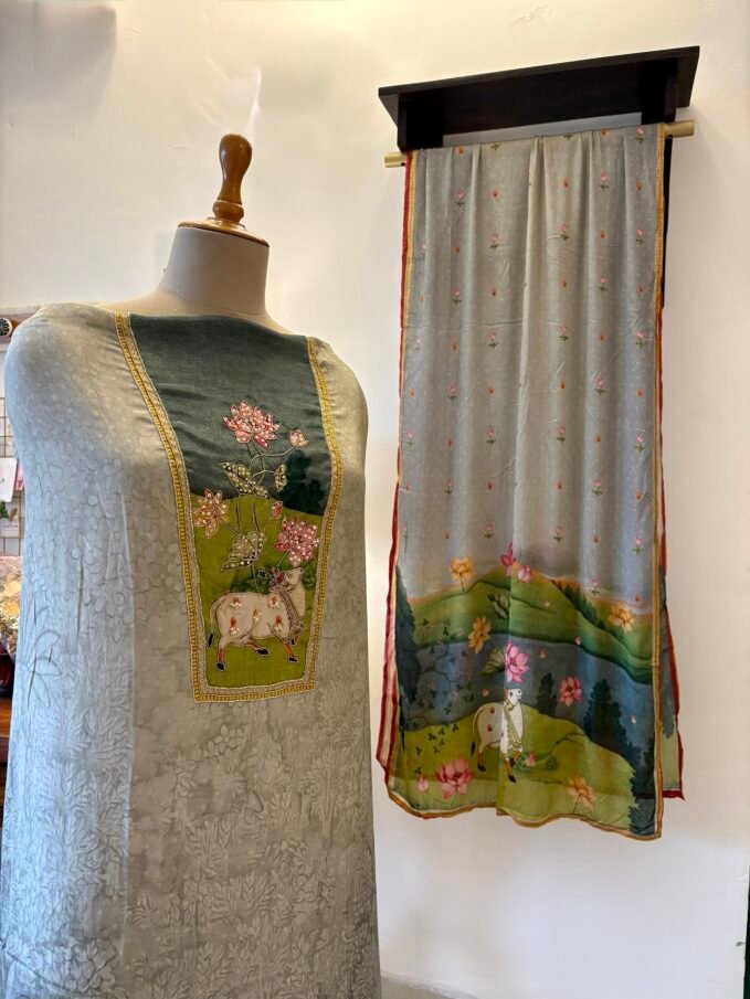 Pichwai Hand Highlighted Muslin Salwar Ikhtirah