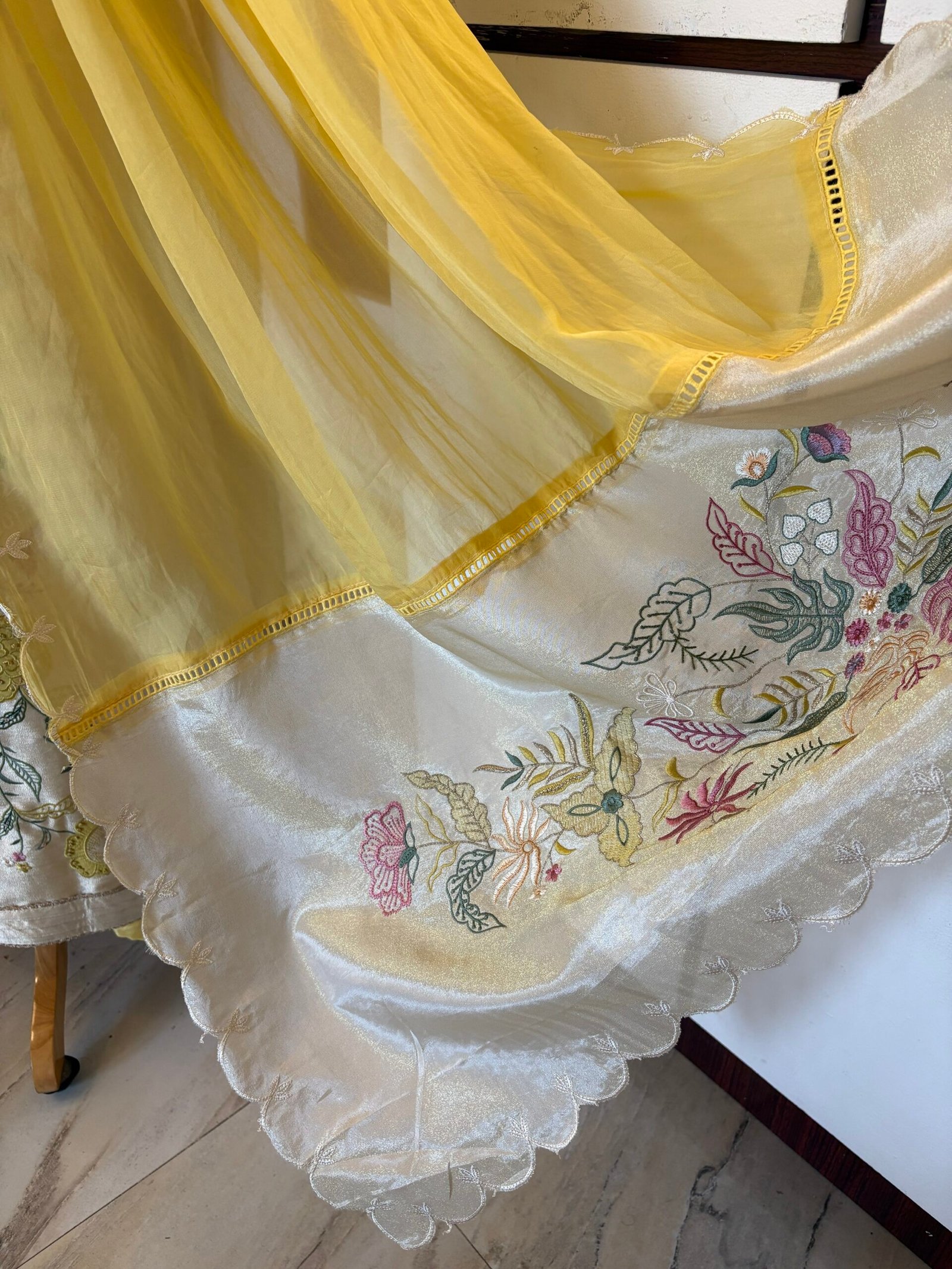 Embroidered Giraffe Silk with Hand Highlights and Organza Dupatta Ikhtirah - Image 4