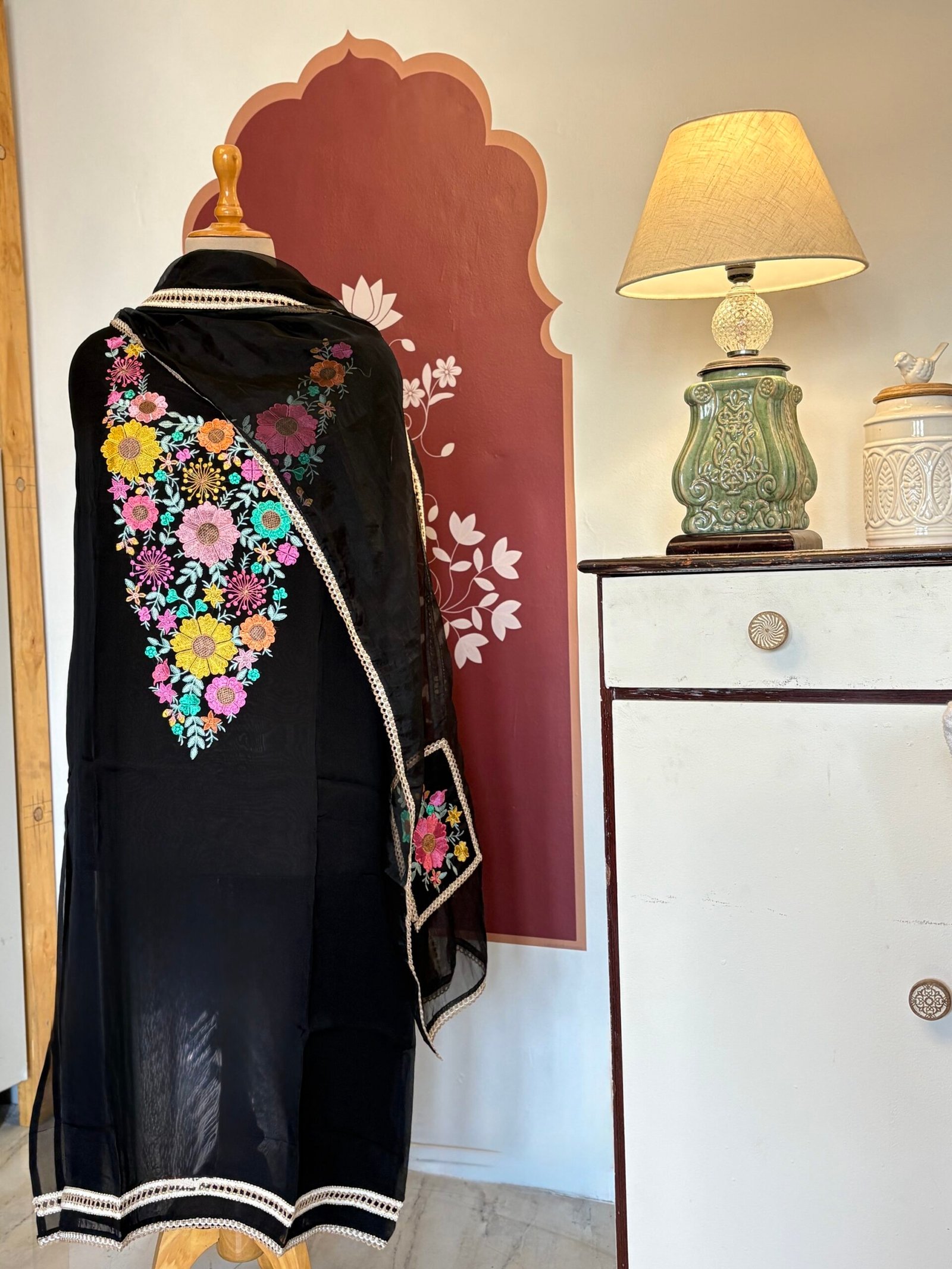 Floral Embroidered Organza Salwar Ikhtirah (Black) - Image 5
