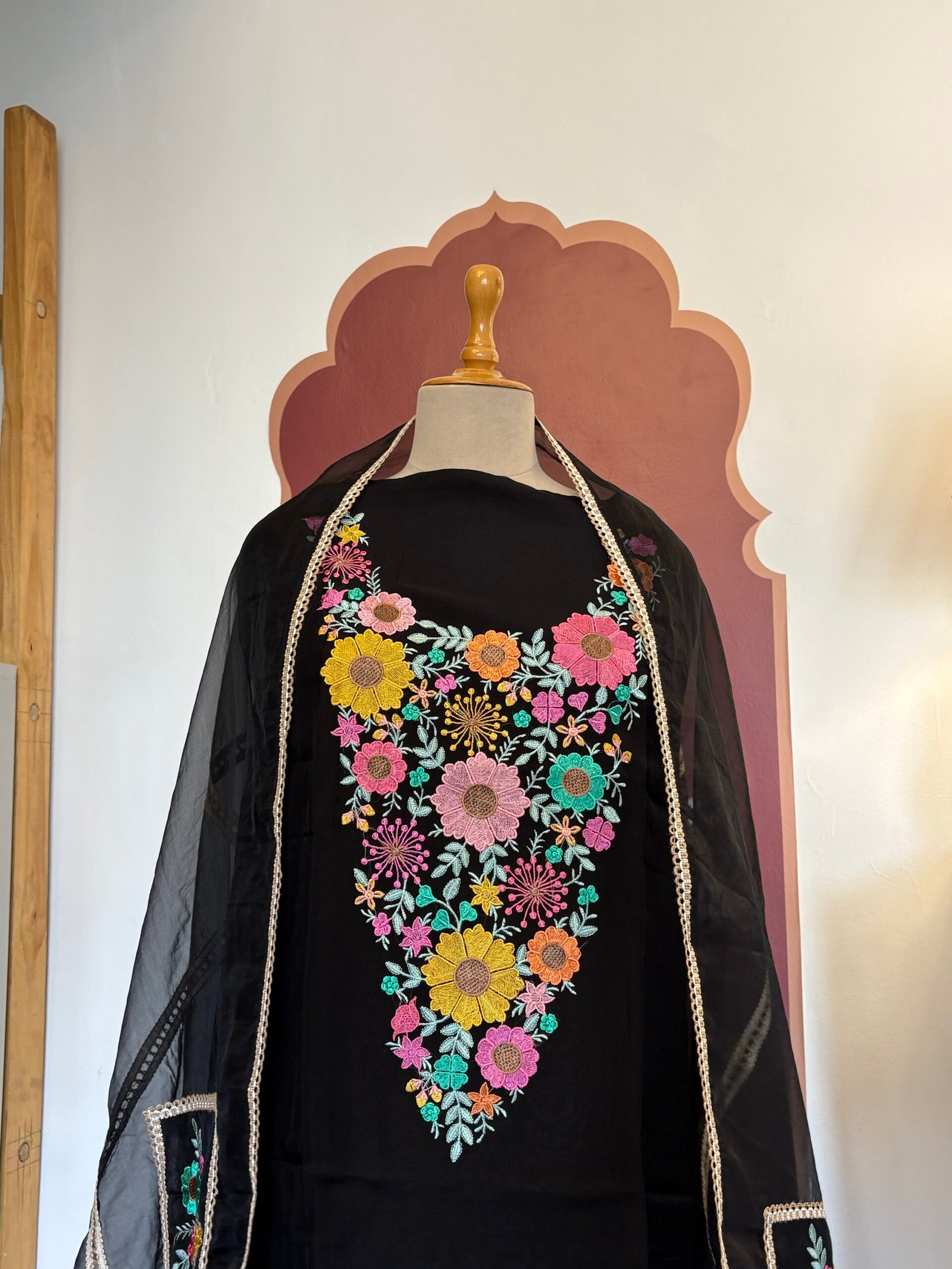 Floral Embroidered Organza Salwar Ikhtirah (Black) - Image 11